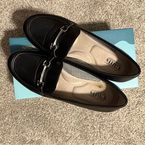 Clarks Women's Black Loafers